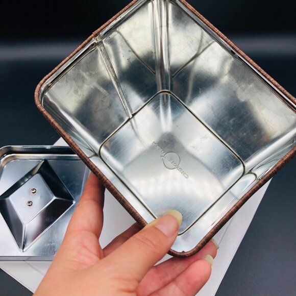 Vintage CHROME QUEEN Rectangular Faux Wood FLOUR Tin Canister Container - Picture 6 of 12